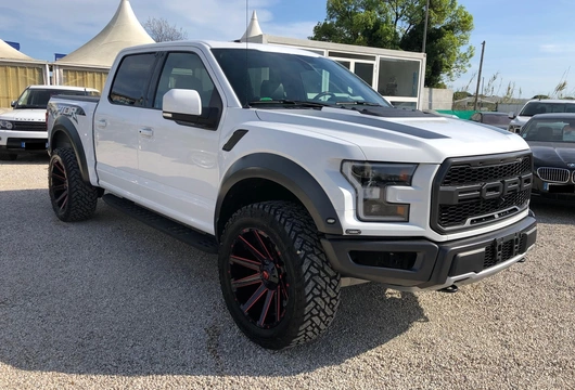 Ford F-150 RAPTOR 