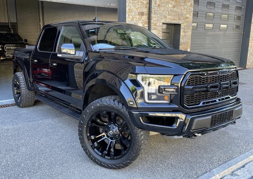 Ford F-150 RAPTOR 