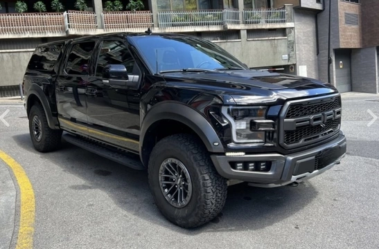 Ford F-150 RAPTOR 