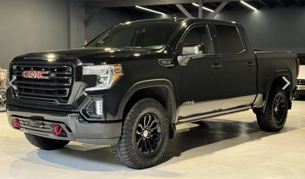 GMC sierra AT4 V8